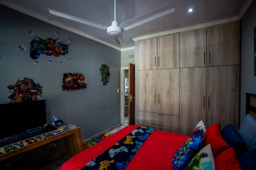 3 Bedroom Property for Sale in La Hoff North West